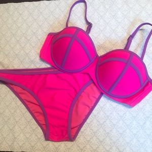 Bikini set pink/purple size medium NWOT